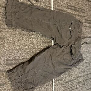 Elegant Charcoal Capris for Women